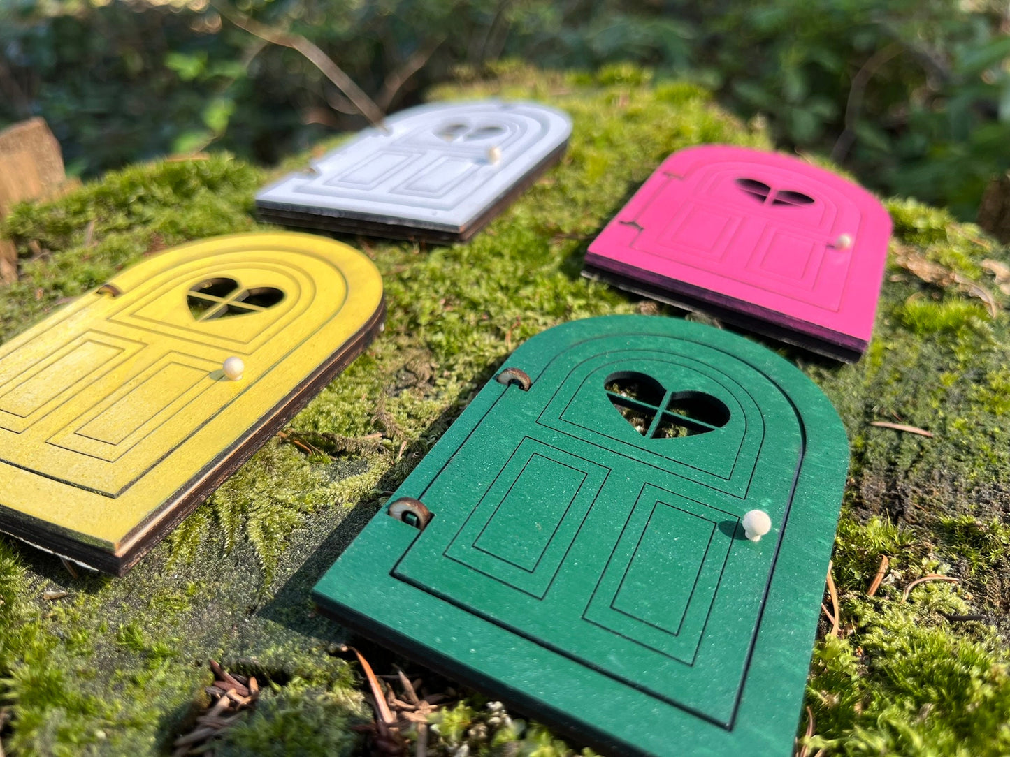 Handcrafted Openable Colored Fairy Doors for Enchanting Outdoor Fairy Gardens