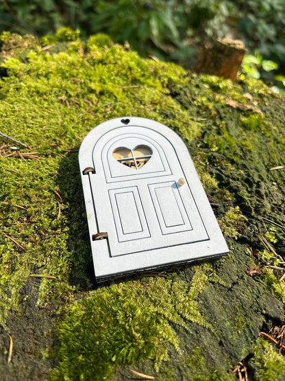 Handcrafted Openable Colored Fairy Doors for Enchanting Outdoor Fairy Gardens