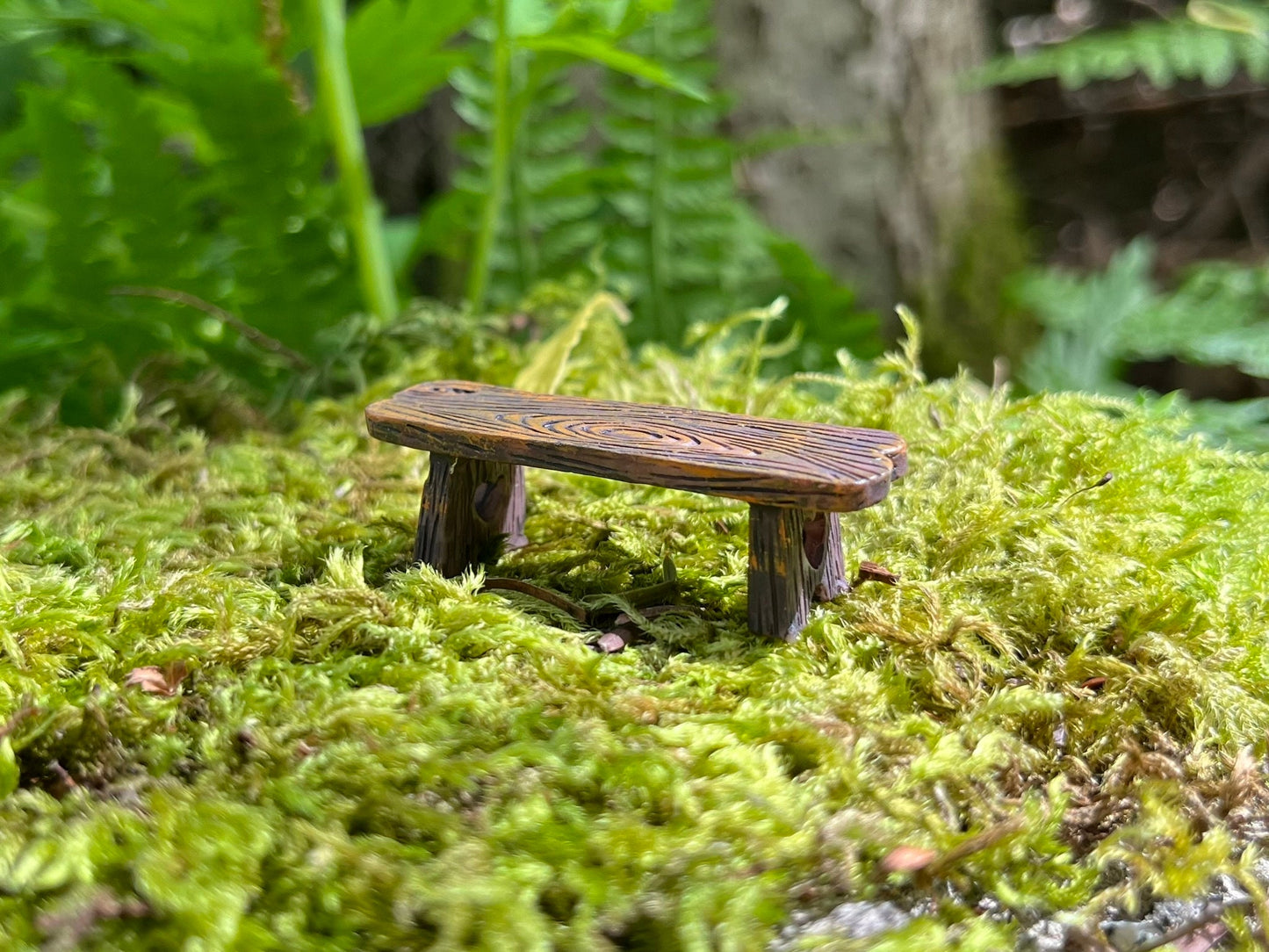 Enchanting Mini Park Bench: Whimsical Fairy Garden Decor