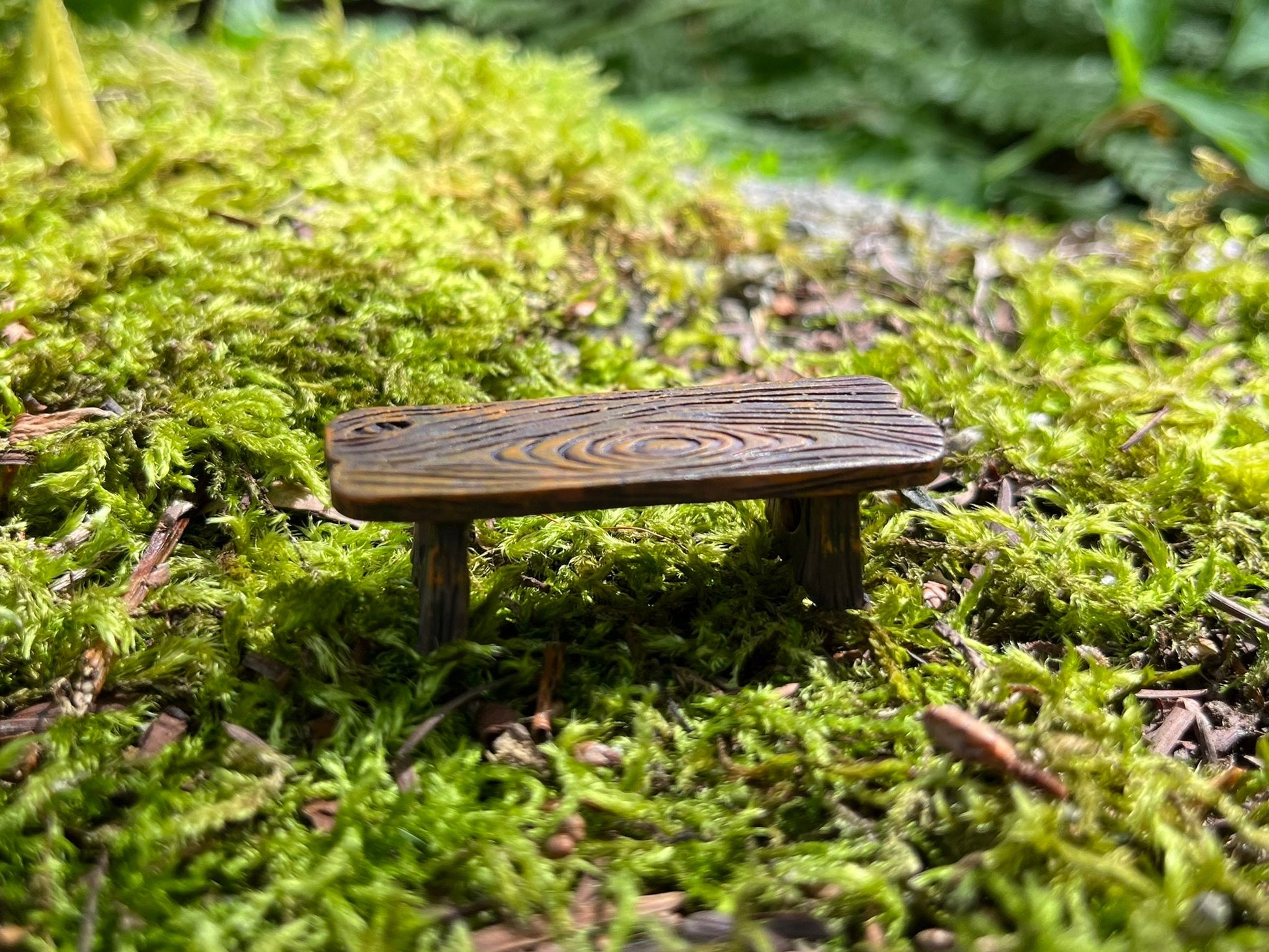 Enchanting Mini Park Bench: Whimsical Fairy Garden Decor