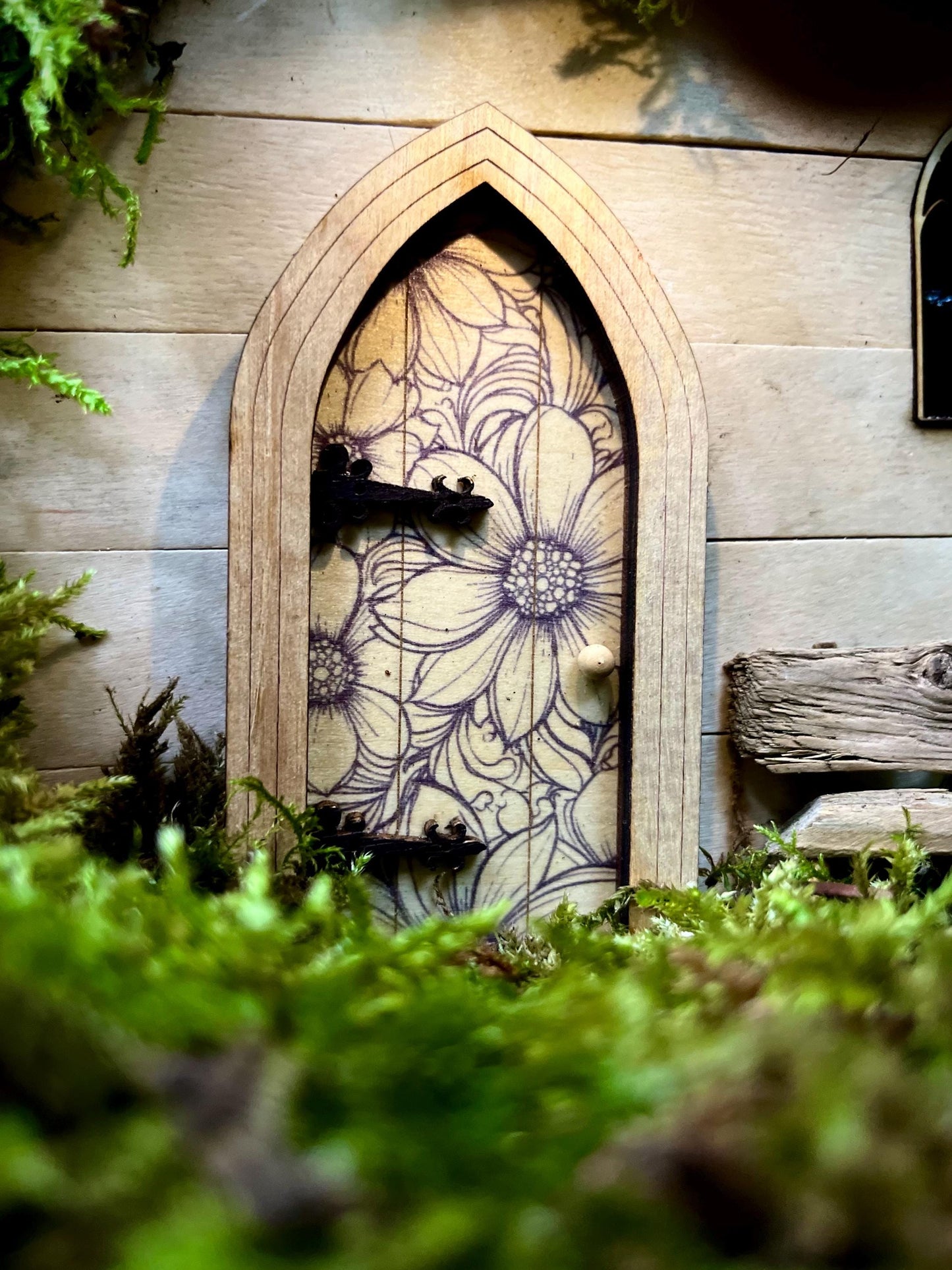 Fairy Door with Flower Pattern - Pre-order now!