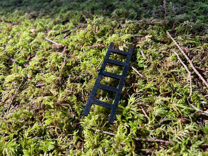 Fairy Garden Ladder - Whimsical Accessory for Enchanting Displays