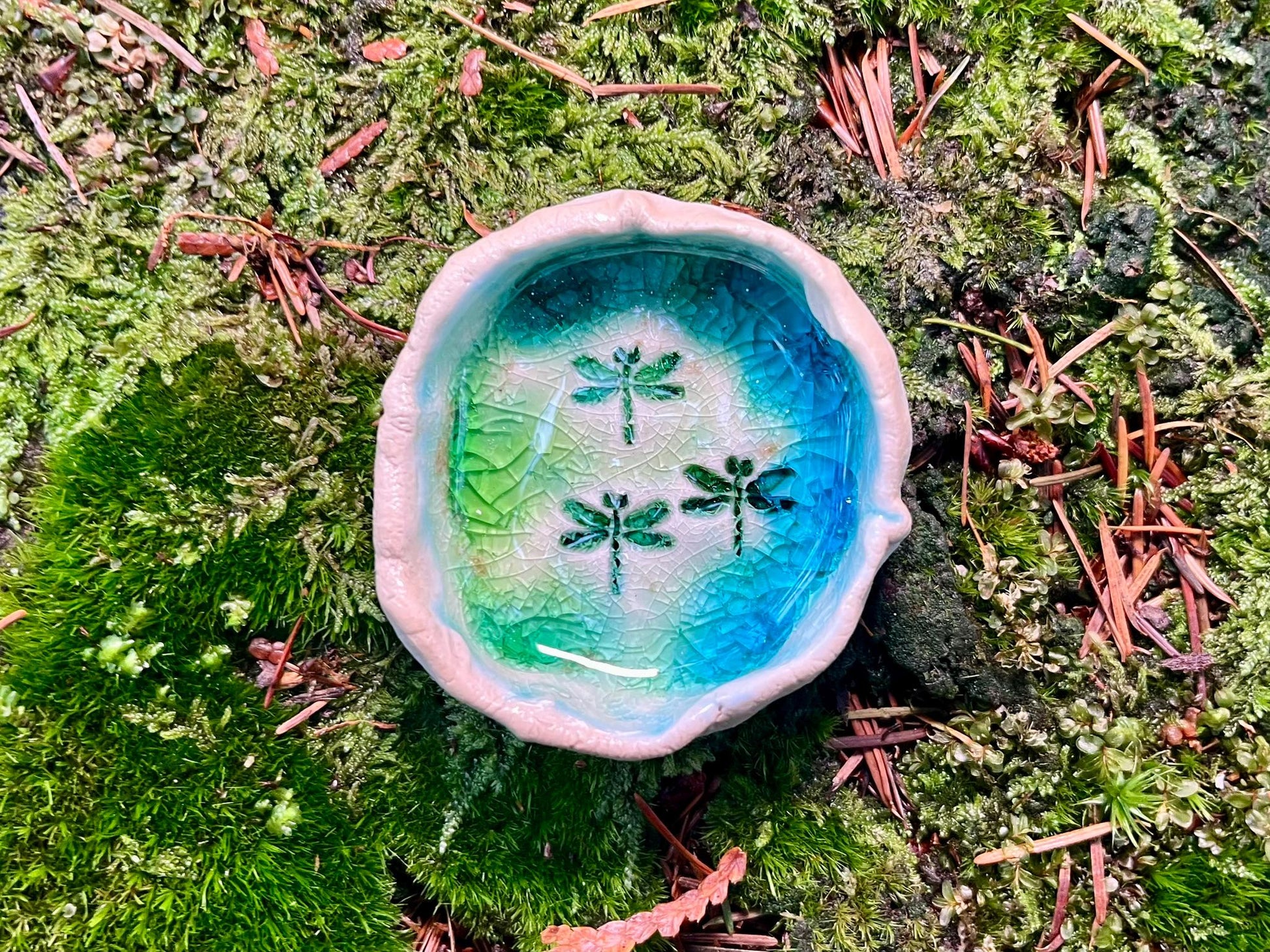 Handmade Fairy Pond – A Whimsical Addition to Your Fairy Garden