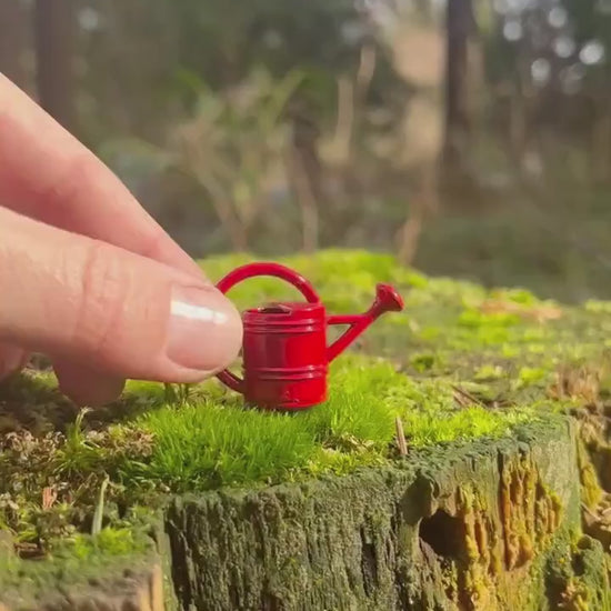 Miniature Fairy Garden Watering Can - A magical addition to your fairy garden
