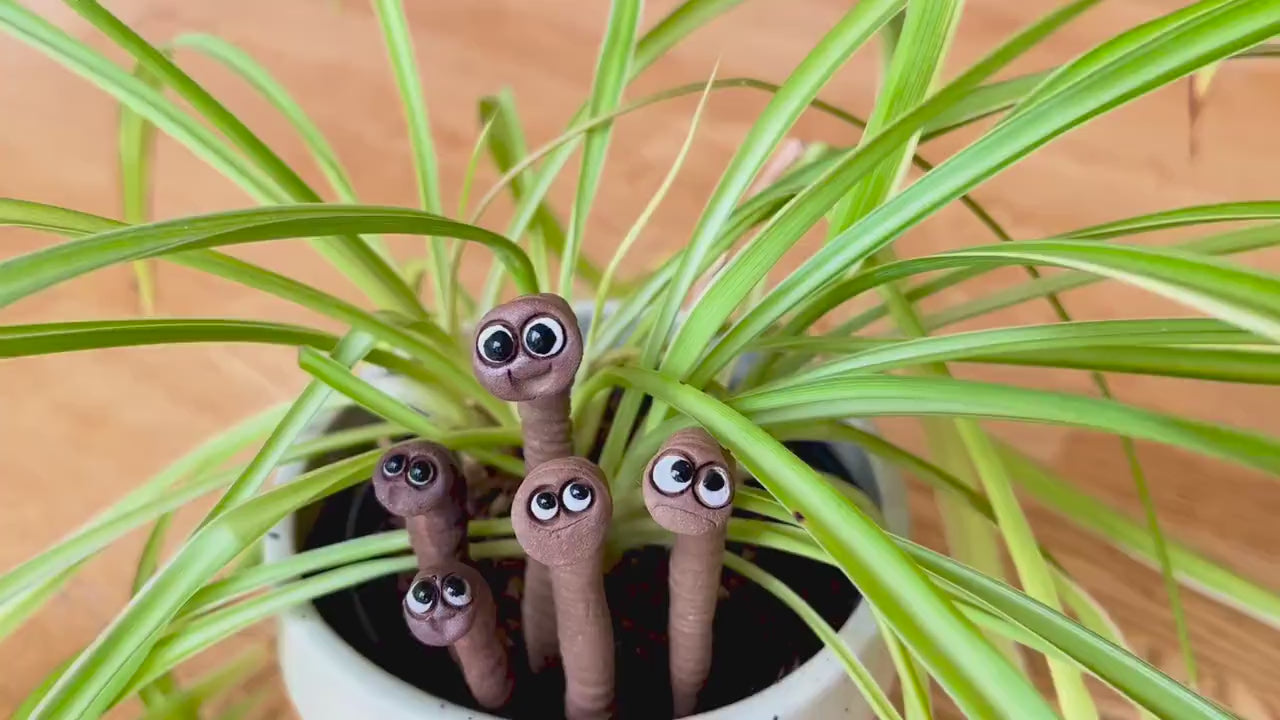 Handmade Clay Worm – Whimsical Fairy Garden Miniature
